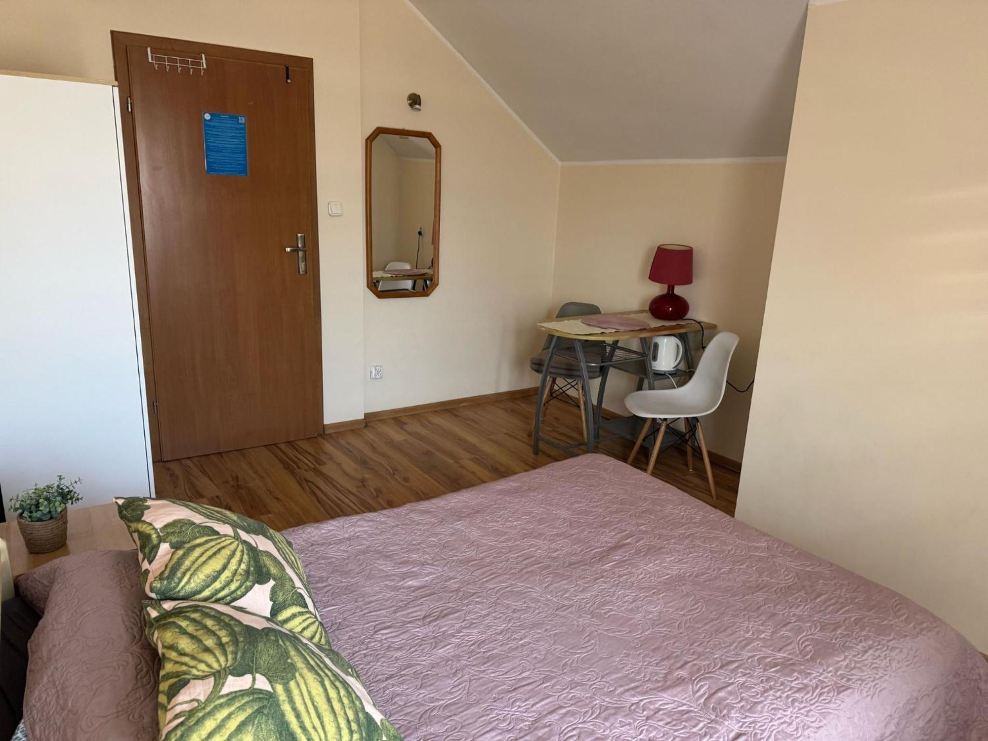 Отель Stacja Sopot Pokoje Do Wynajecia Номер фото